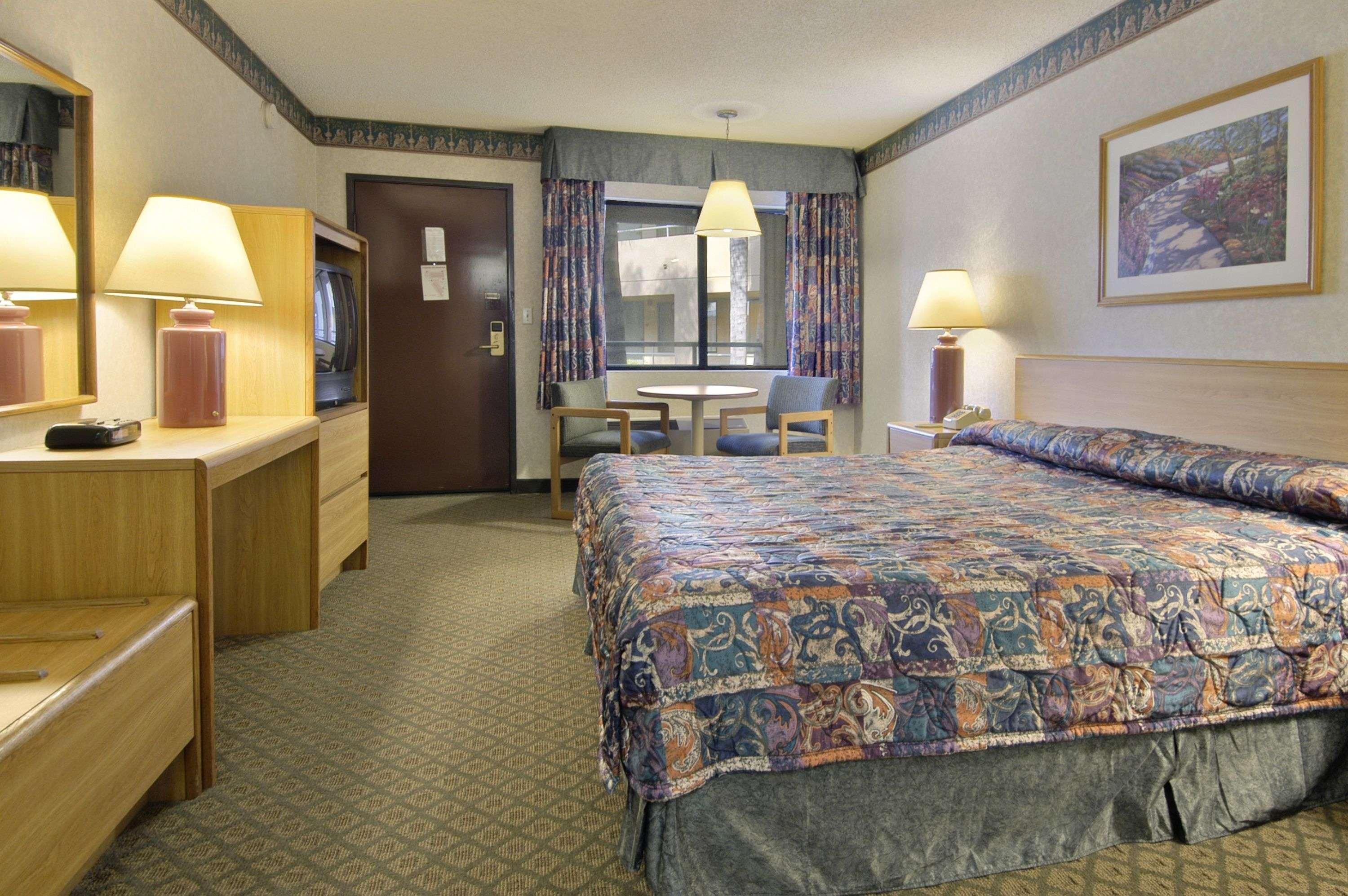 ทราเวลลอดจ์ บาย วินด์แฮม คอมเมิร์ซ ลอสแองเจลิส แอเรีย Hotel ห้อง รูปภาพ